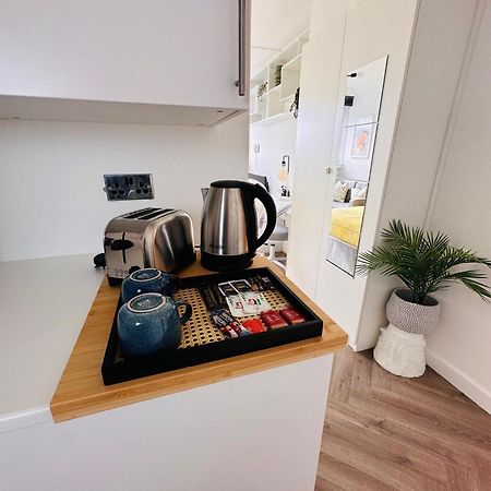 R1 - Private Room In Modern Shared Apartment, Each With Kitchenette, Central เบอร์มิงแฮม ภายนอก รูปภาพ