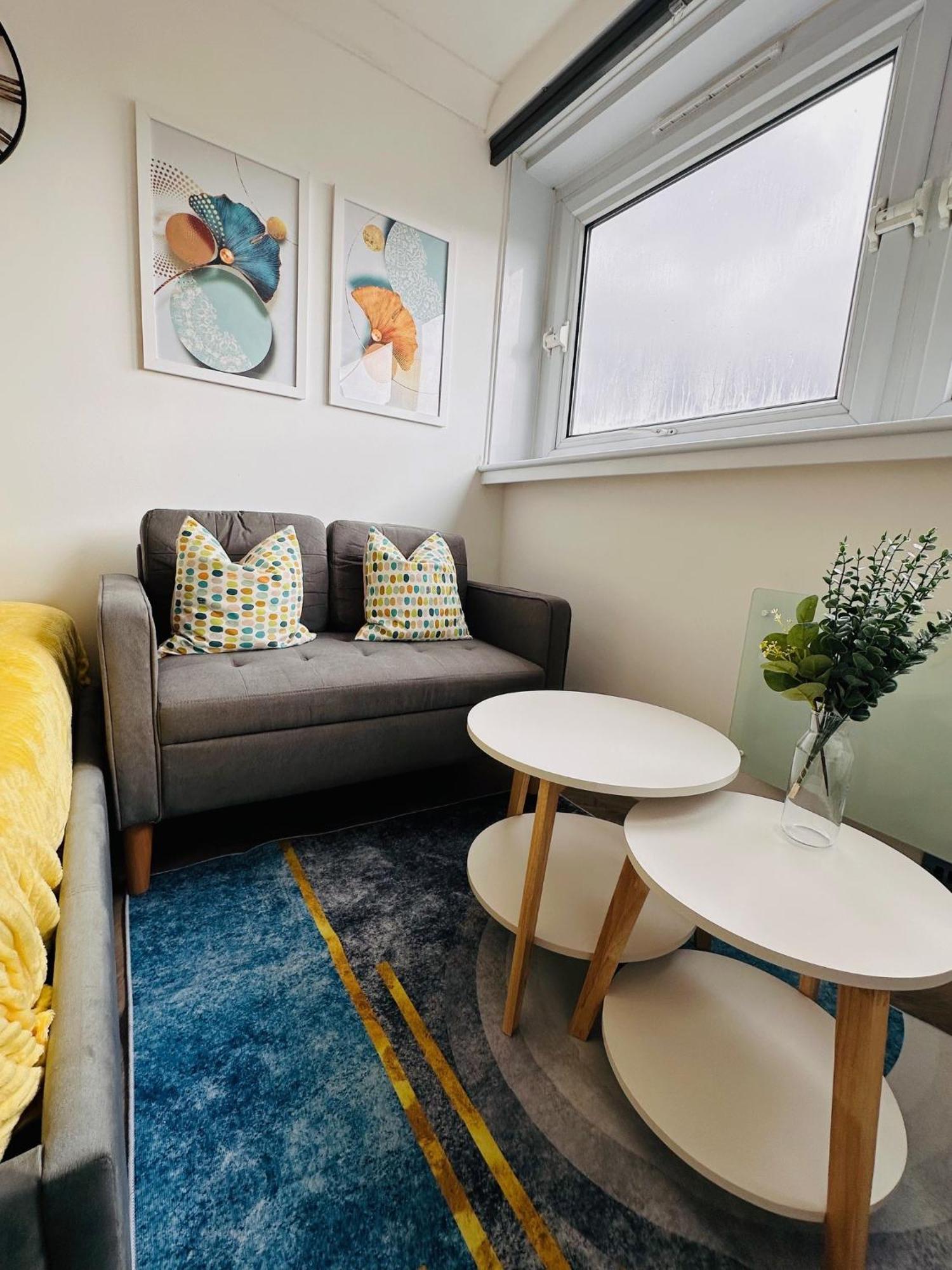 R1 - Private Room In Modern Shared Apartment, Each With Kitchenette, Central เบอร์มิงแฮม ภายนอก รูปภาพ